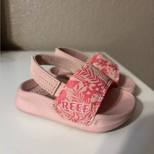 Reef Kids Floral Pink Sandals